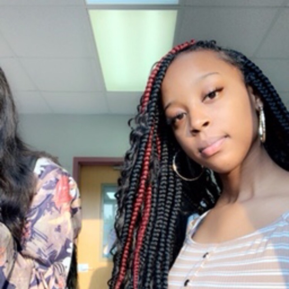 Meet your Posher, Akasha